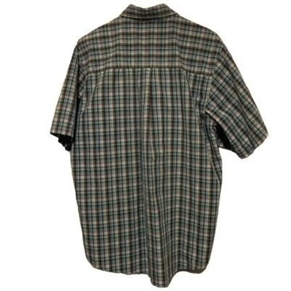 Wrangler Rugged Wear Size Large Plaid Short Sleeved Button Shirt